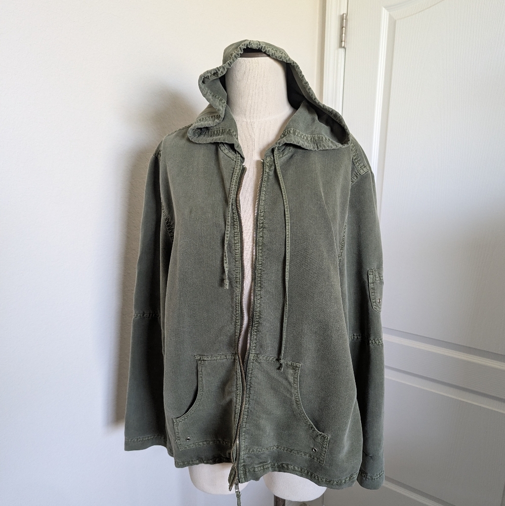 Green Hooded Tencel Zip-Up Jacket